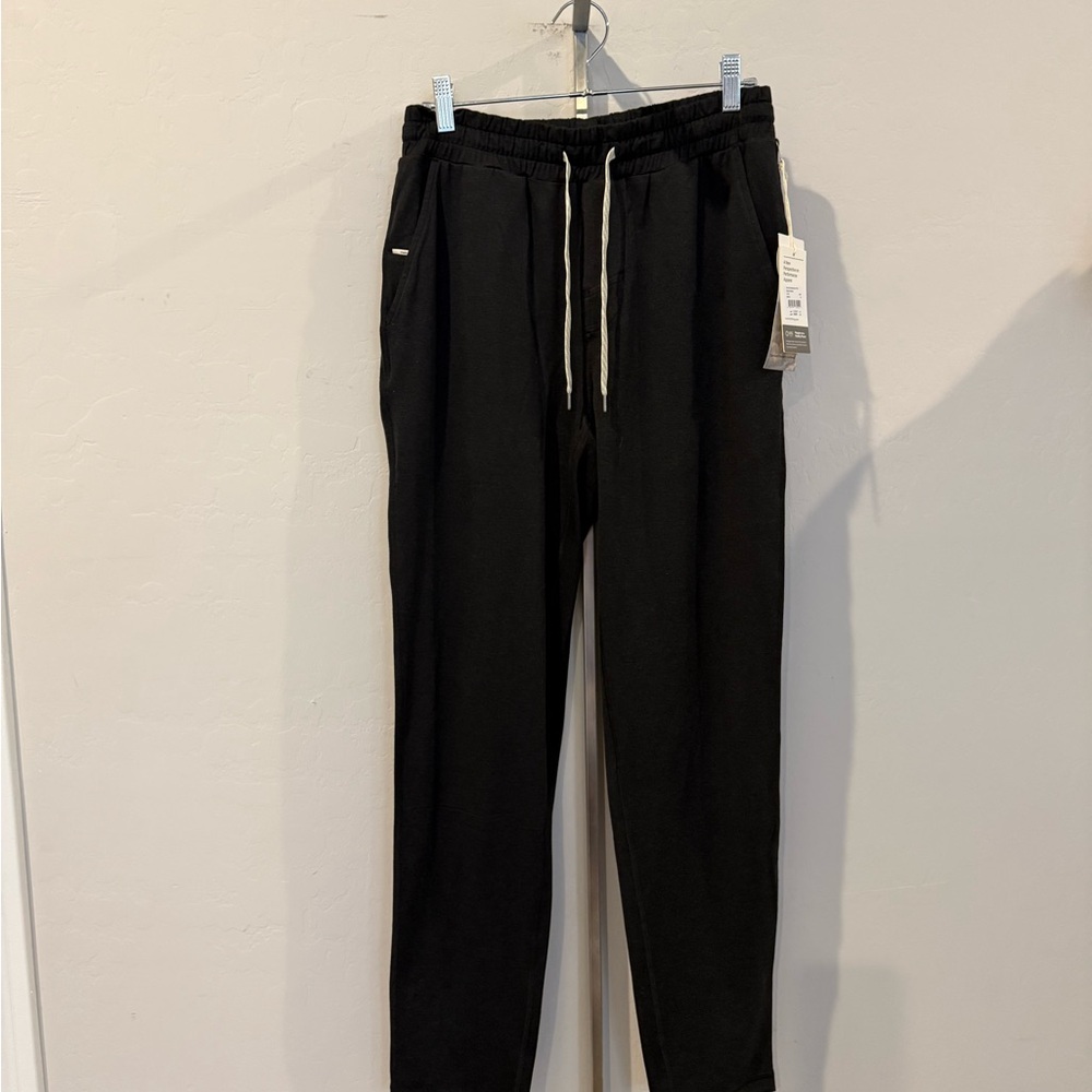 Men’s Vuori Black Jogger Pants
